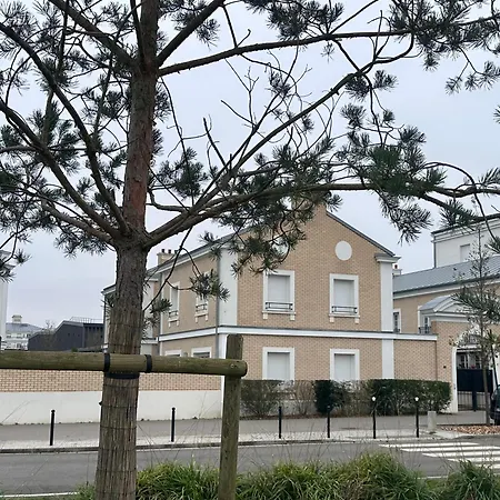 Family'S House - Villa Proche De La Vallee Village Et Disneyland Paris ,2 Parkings Serris Exterior photo