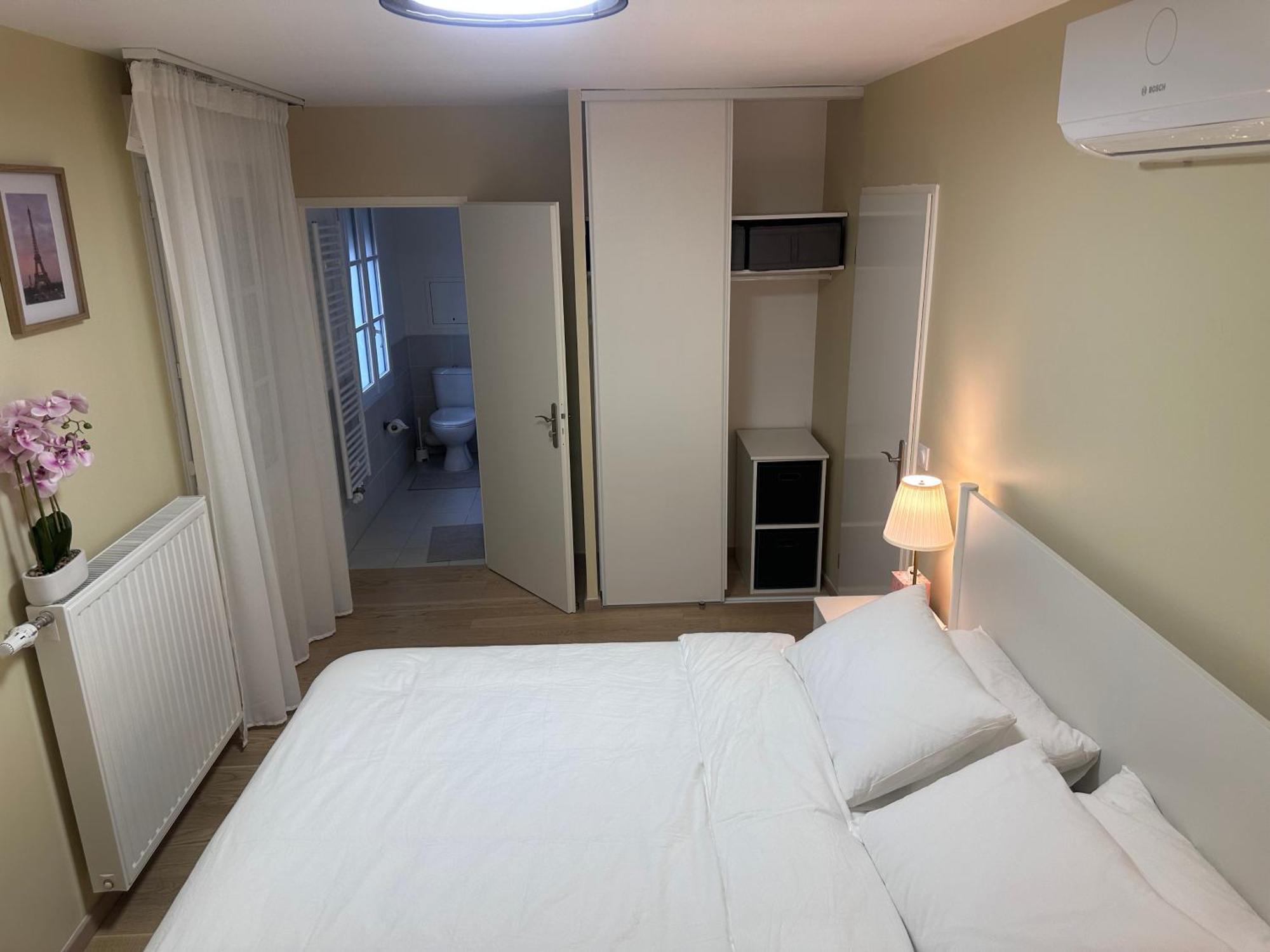 Family's House - Proche De La Vallee Village Et Disneyland Paris ,2 Parkings Holiday home Serris
