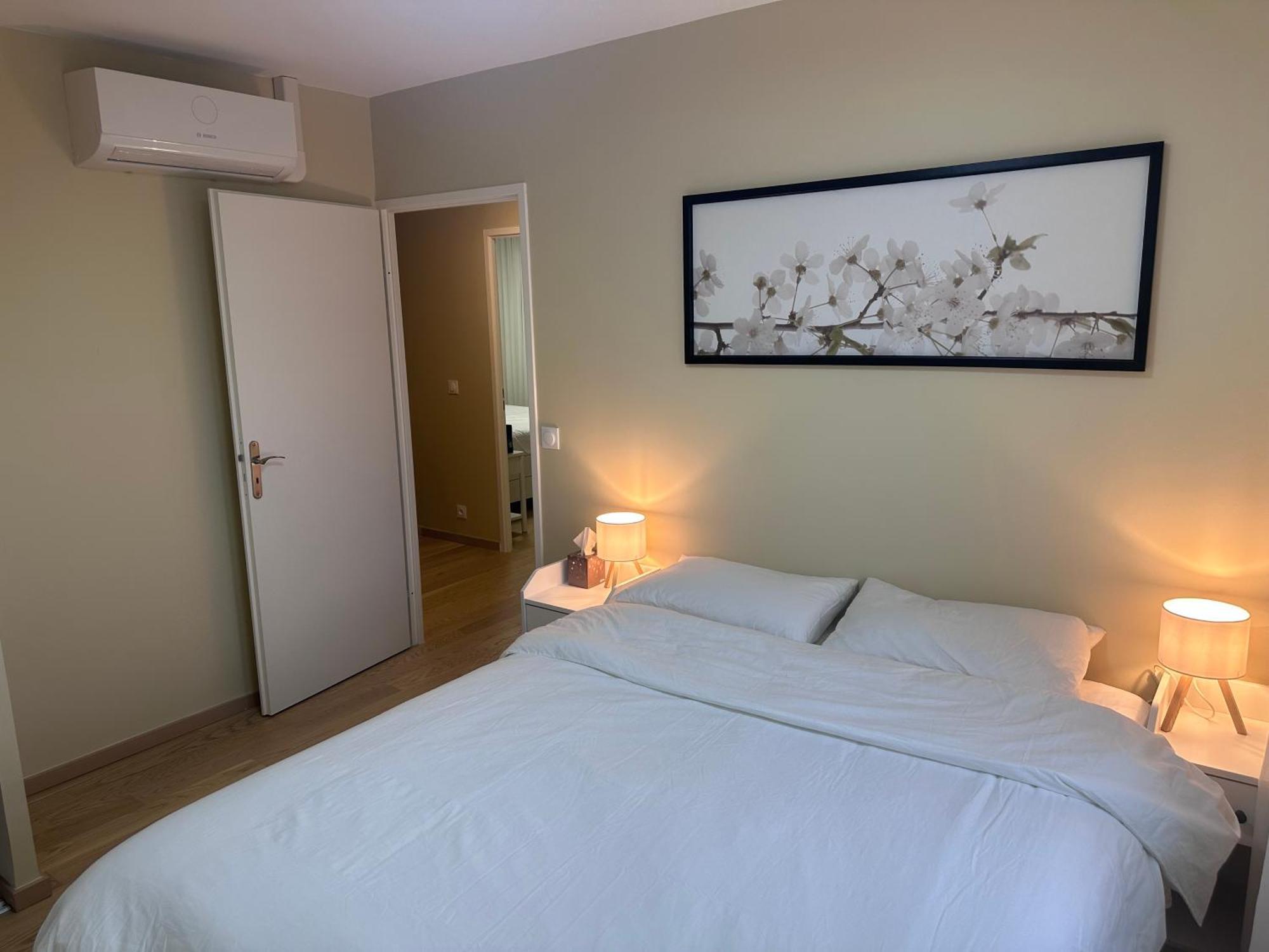 Family's House - Proche De La Vallee Village Et Disneyland Paris ,2 Parkings Holiday home Serris