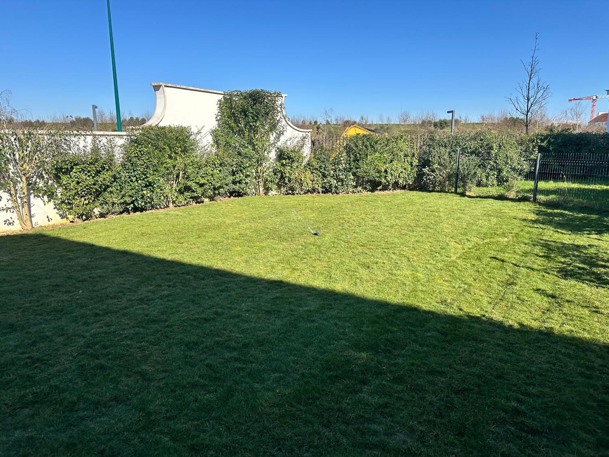 Holiday home Family's House - Proche De La Vallee Village Et Disneyland Paris ,2 Parkings *