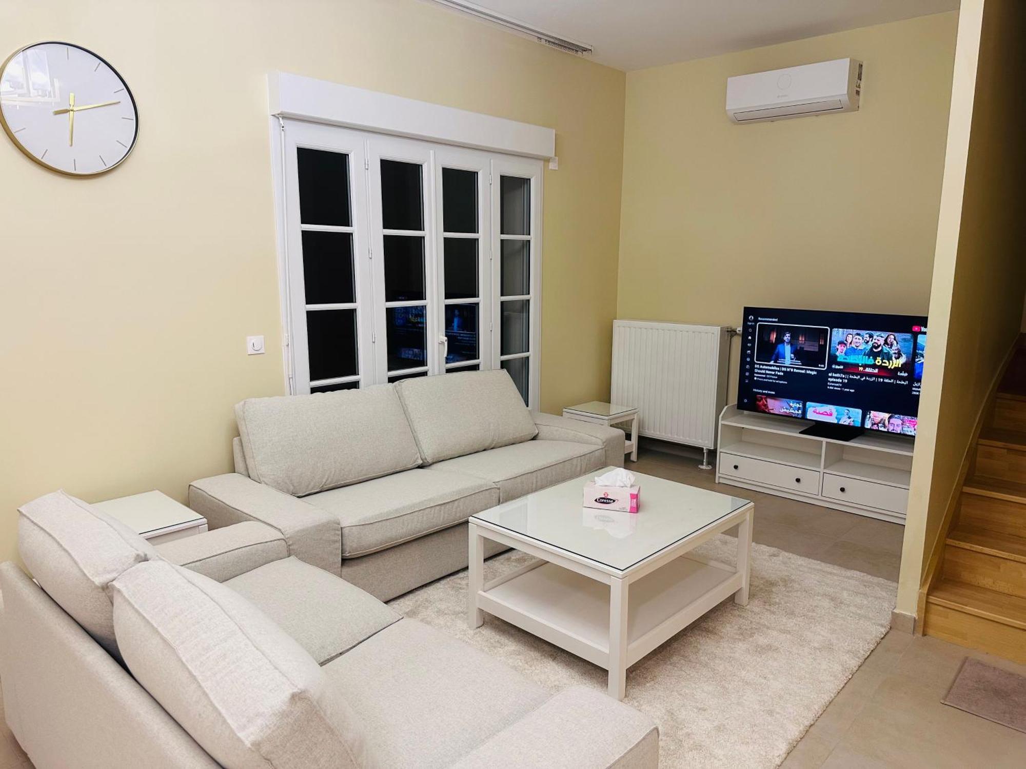 Family's House - Proche De La Vallee Village Et Disneyland Paris ,2 Parkings Holiday home *